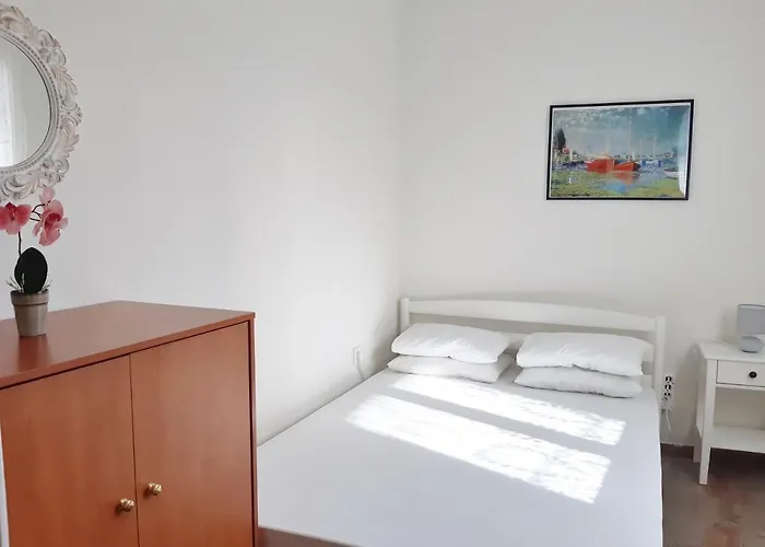 K & M Apartment