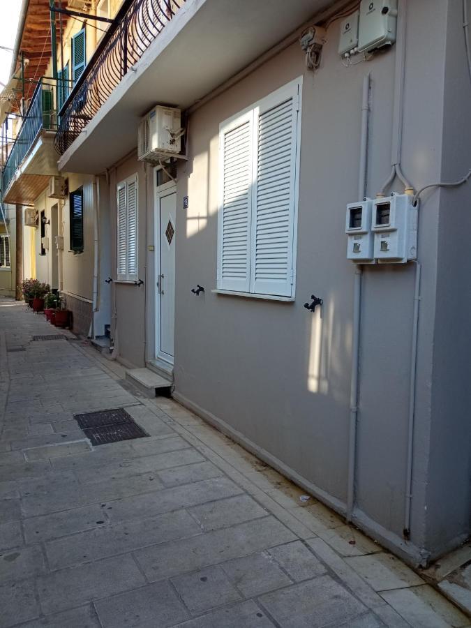K & M * Lefkada City