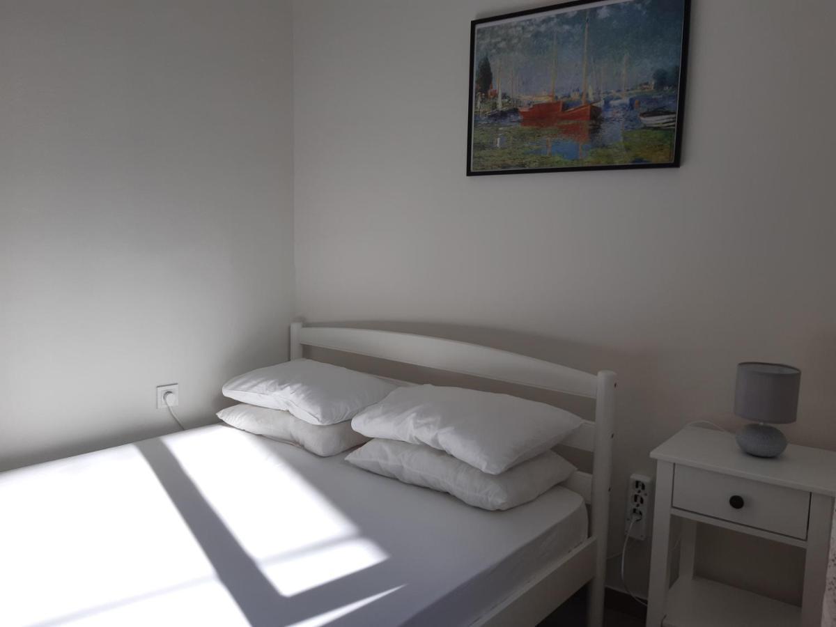 K & M * Lefkada City